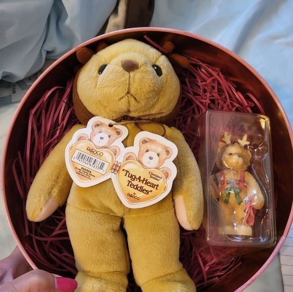 Vintage Limited Edition Enesco Corp 1999 Rodney Reindeer tin - Picture 13 of 16